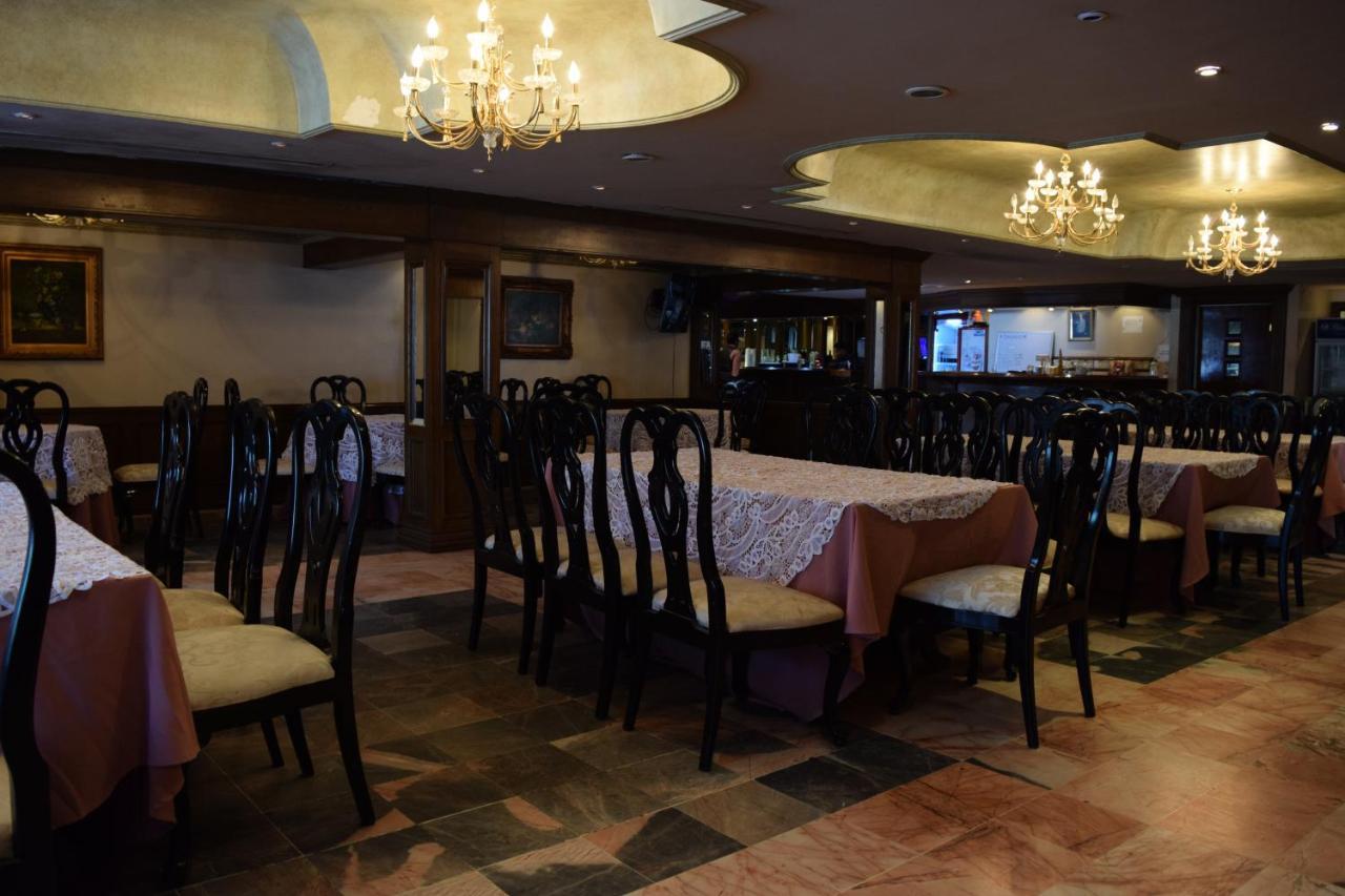 Hotel Virrey Rio Bravo Buitenkant foto